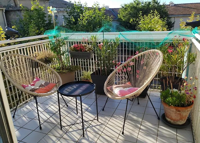 Charming Duplex With Terrace Historical City Center
