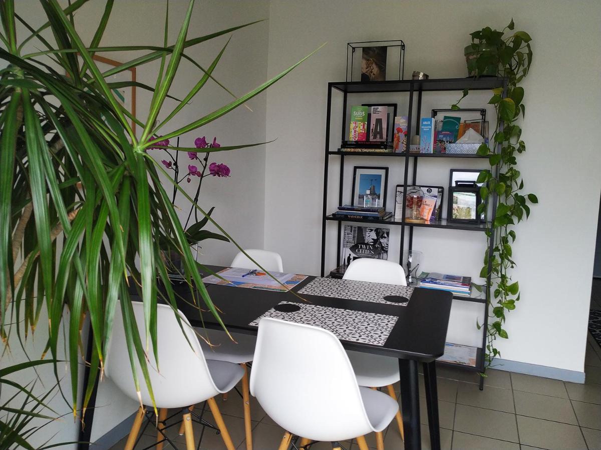 Charming Duplex With Terrace Historical Center Arles
