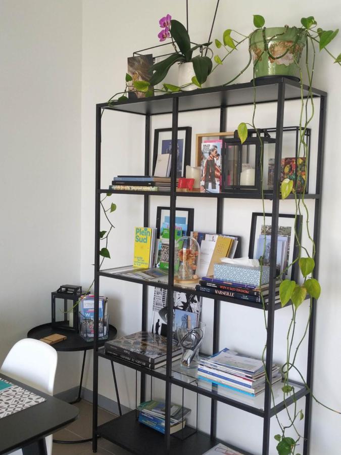 Charming Duplex With Terrace Historical Center Apartment Arles